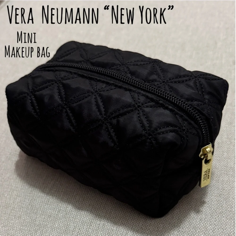 Vera Neumann “NY” Black Quilted Mini Pouch Makeup Bag-Gold Toned Zipper Pull-EUC
